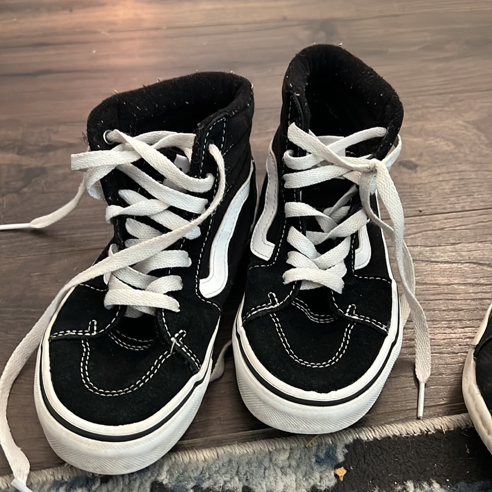 boys shoe bundle - Picture 3 of 4
